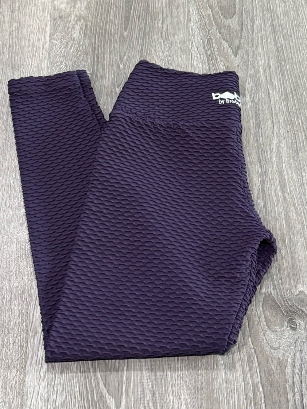 Booty by Brabants textured high waisted purple leggings one size